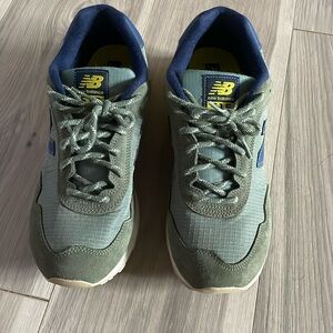 Like-New new balance 515 straight from the new balance factory in Maine!